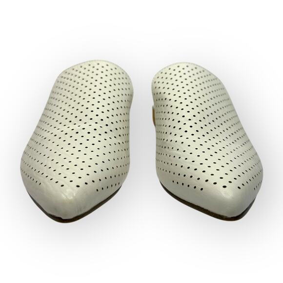 Mi.Im Women's Saffron Pointed Toe Mule Shoes Size 8 White Perforated Slides - Picture 3 of 10